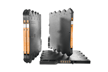 Isolating amplifiers and measuring transducers